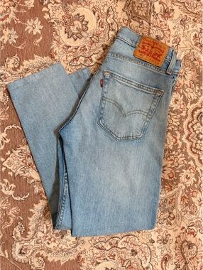 Levi light wash distressed jeans